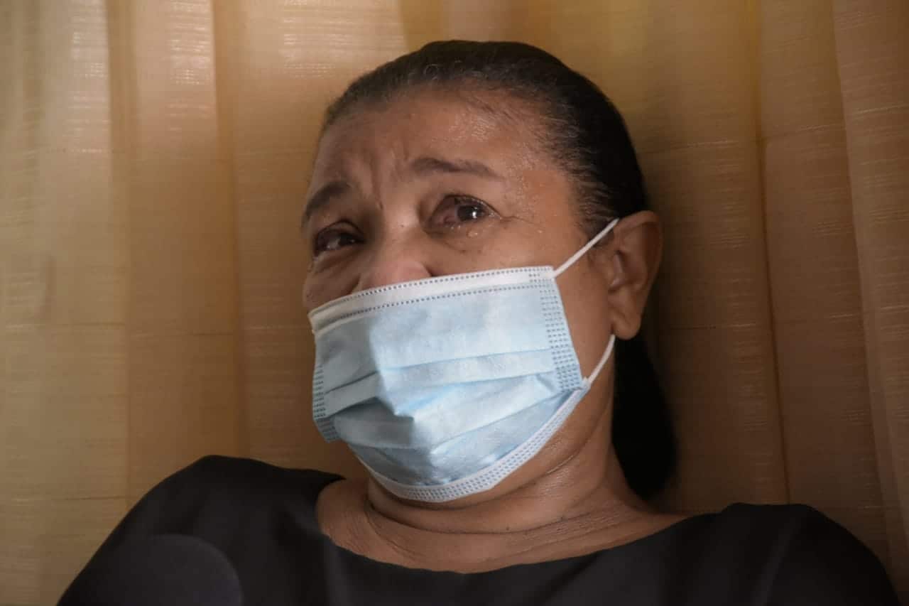 Denia Santos, hermana de Yunior Pascual Santos, uno de los que emprendió un viaje en una embarcación.