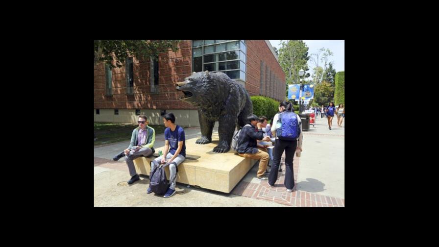 Se reanudan clases en la UCLA tras amenazas y un arresto