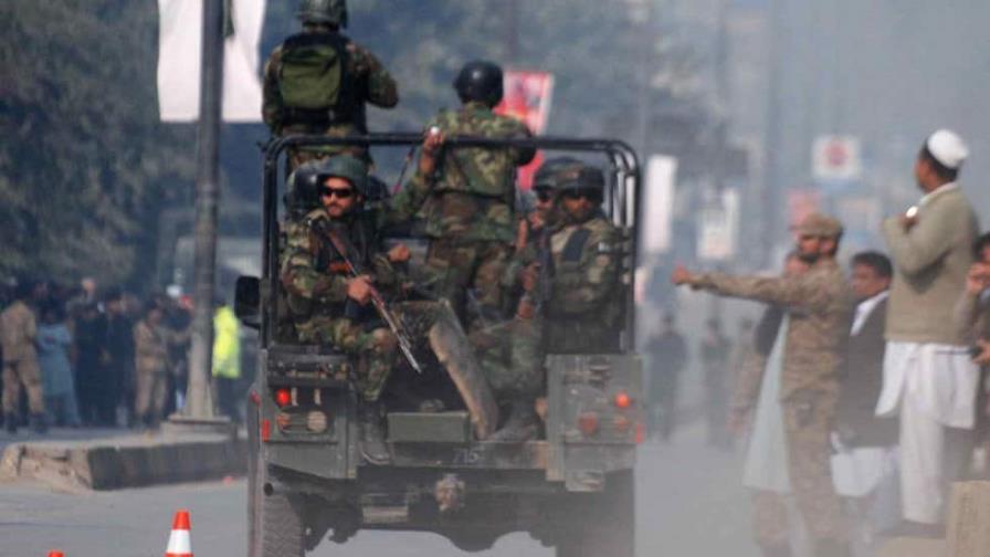 Elevan a siete los soldados y 13 los insurgentes muertos en ataques en Pakistán Elevan a siete los soldados y 13 los insurgentes muertos en ataques en Pakistán