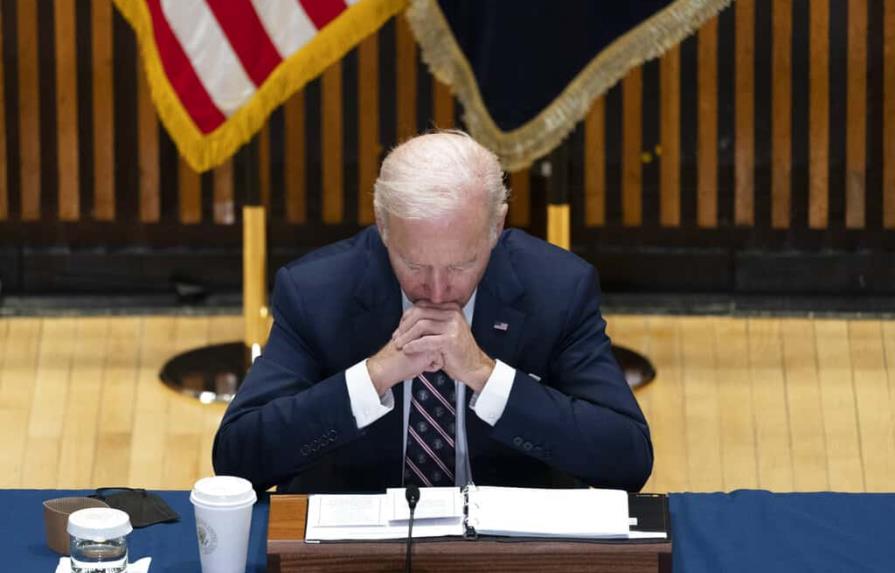 Biden urge en Nueva York acabar con la violencia armada: ¡basta ya!