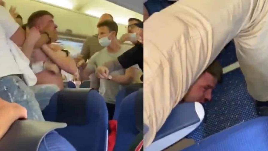 Viajaba de Dublín a Nueva York y lo arrestaron: no se quiso poner la mascarilla y se bajó los pantalones
