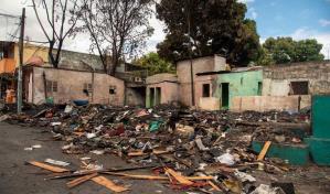 Cinco familias de San Carlos pierden todo en incendio