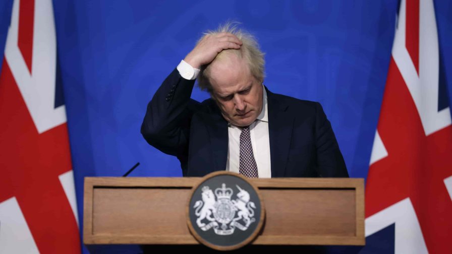 El jefe de prensa de Johnson deja el Gobierno, la segunda dimisión en un día