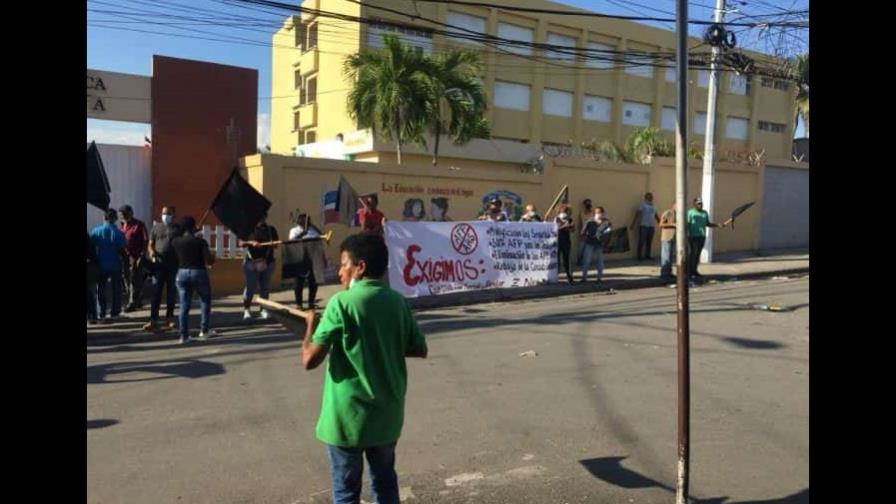 Movimientos sociales de Capotillo demandan soluciones del Gobierno Movimientos sociales de Capotillo demandan soluciones del Gobierno