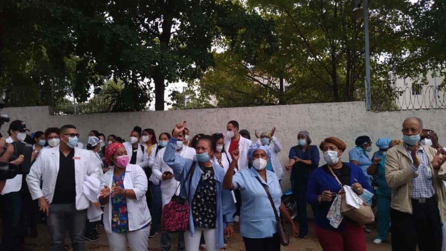 El SNS se compromete a efectuar pagos atrasados a médicos de la maternidad de Los Mina
