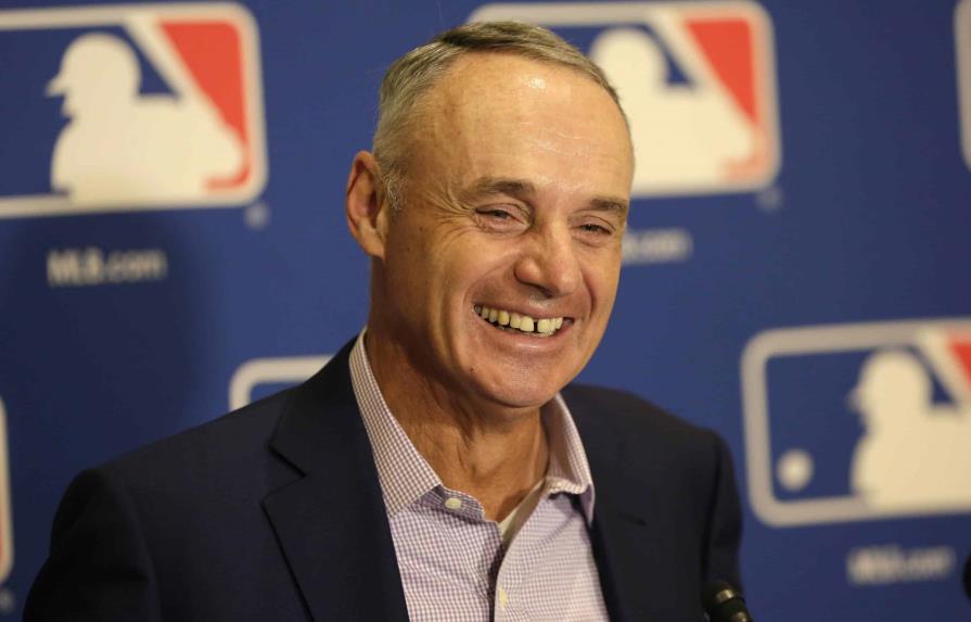MLB pide mediador federal para resolver paro laboral