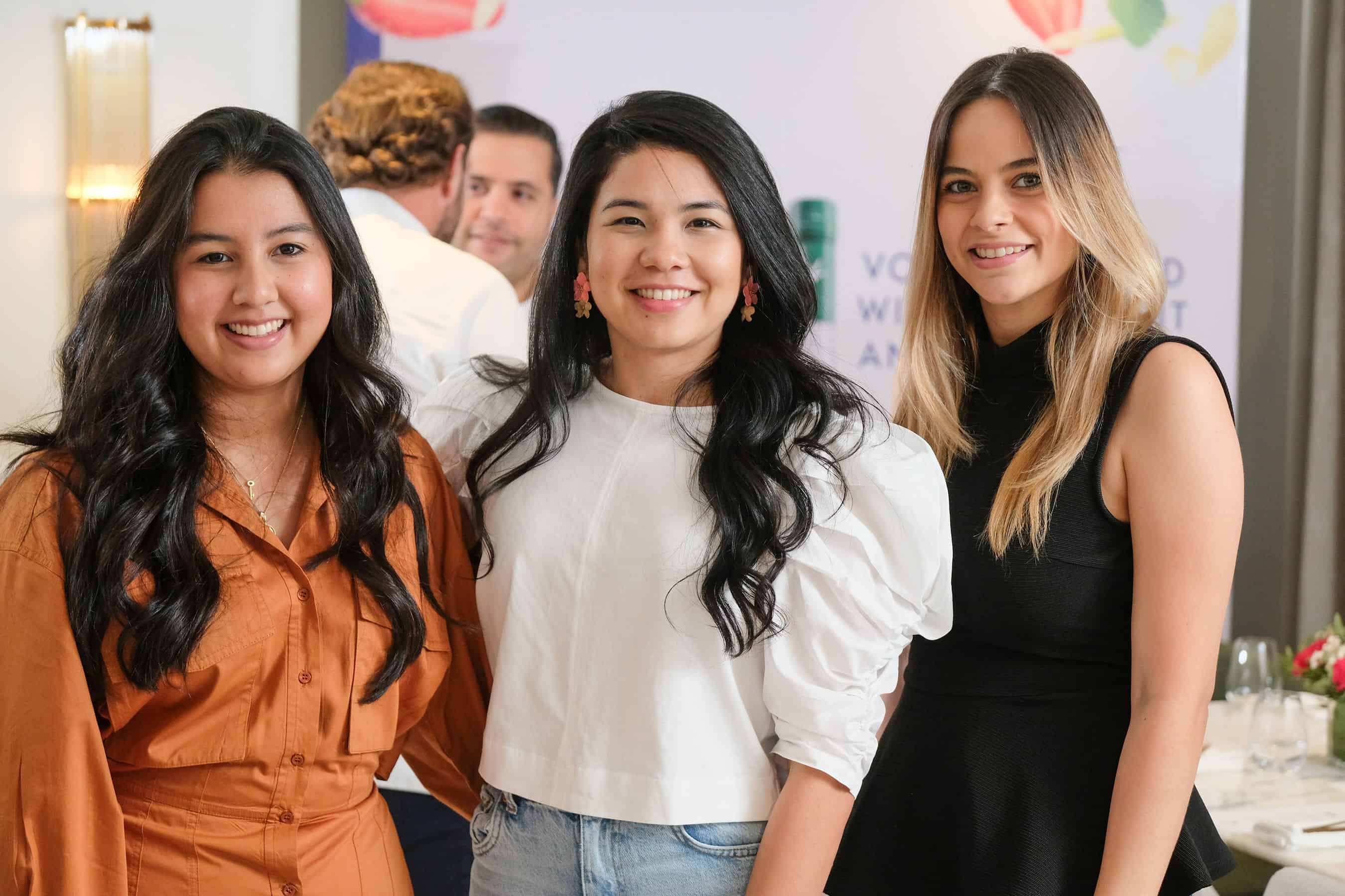 Saschi Takegama, Sayuri Takegama y Pamela Melgen.
