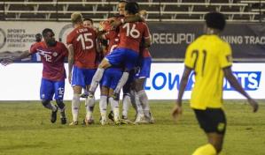 Costa Rica reflota gracias a Keylor y Campbell