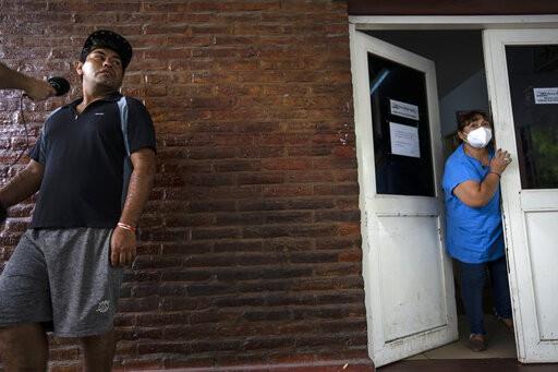 Argentina recupera dosis de droga adulterada, 7 arrestados