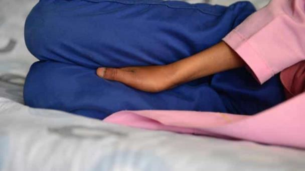 Autoridades buscan hombre por herir y violar a dos adolescentes en La Vega