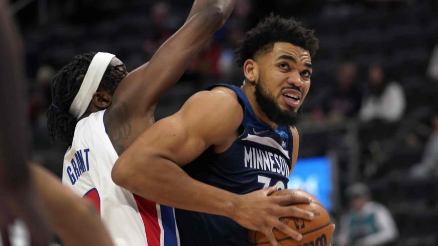 Aquí las 10 mejores de la NBA, Towns se destacó con doble-doble