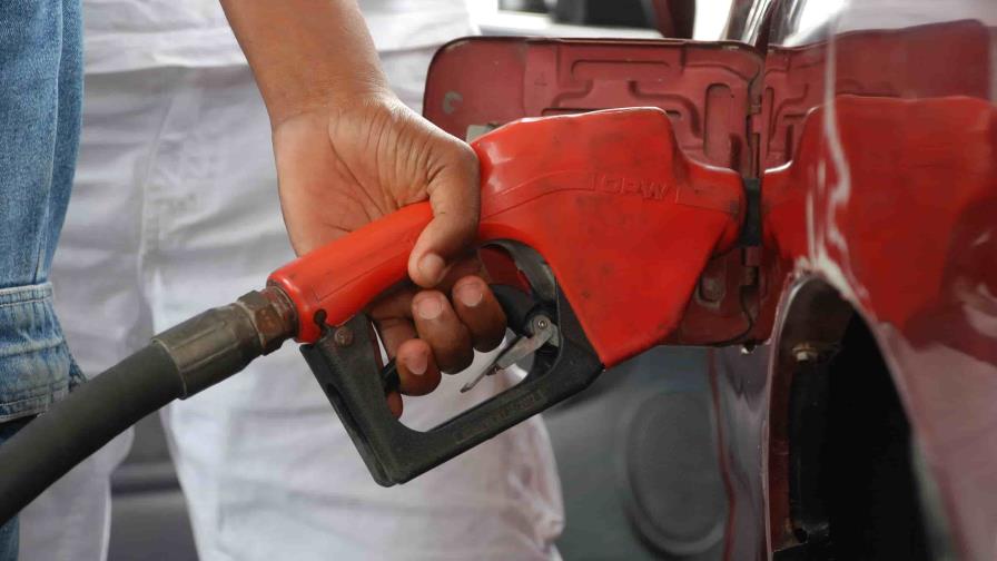 Precios de los combustibles aumentan entre uno y cinco pesos por galón