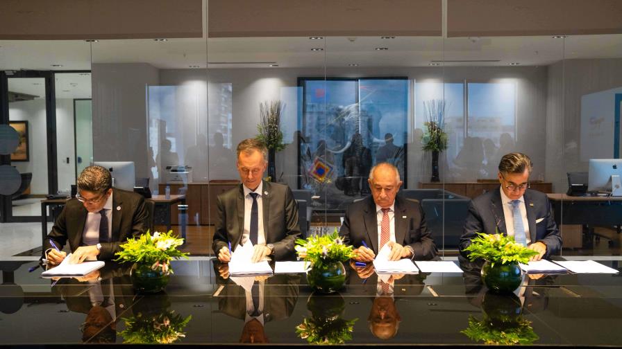 TotalEnergies y MARTÍ anuncian alianza estratégica para apoyar al país en la transición energética