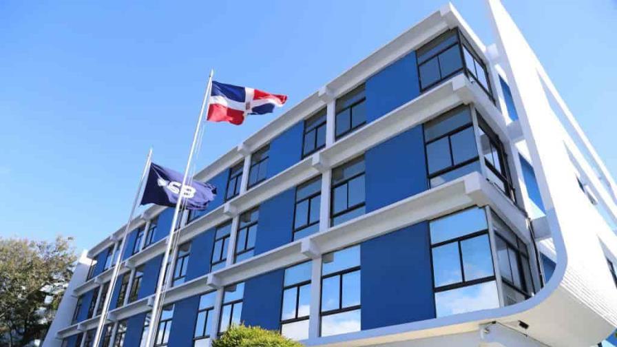 Lista con las 23 entidades financieras disueltas en República Dominicana en 19 años