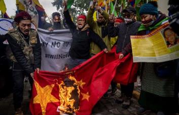 Tibetanos protestan contra los Juegos Olímpicos de Beijing