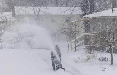 Tormenta invernal causa caos del sur al noreste de Estados Unidos