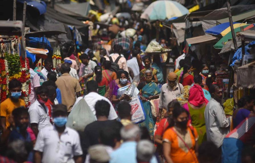 India se encamina como el país más poblado del mundo con deudas de desarrollo