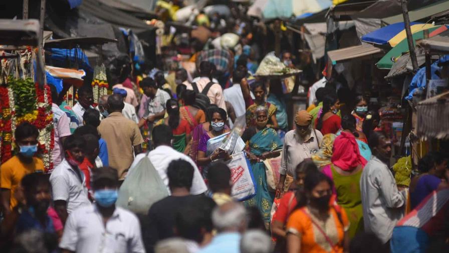 India se encamina como el país más poblado del mundo con deudas de desarrollo