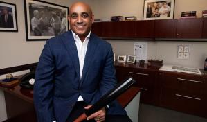 Omar Minaya le da brillo a la MLB