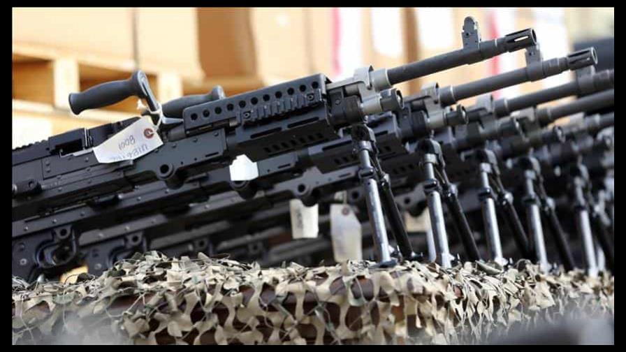 Dos Premios Nobel de Literatura piden a Alemania enviar armas a Ucrania