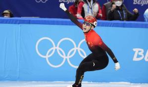 China gana primer oro como anfitriona en Olímpicos de Invierno