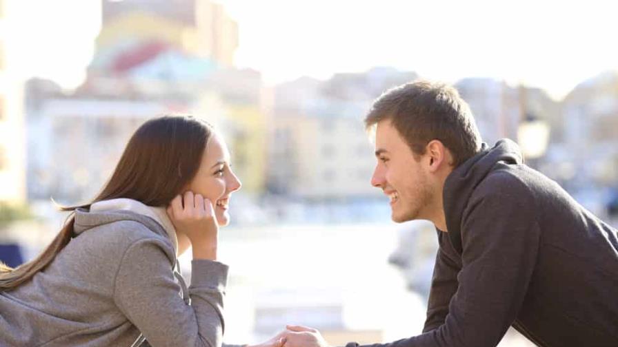 Por qué sientes atracción o rechazo por alguien