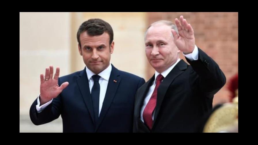Putin y Macron conversan durante más de cinco horas en el Kremlin Putin y Macron conversan durante más de cinco horas en el Kremlin