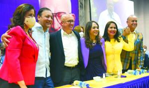 La direcci&oacute;n del PLD refrenda acuerdo entre aspirantes presidenciales