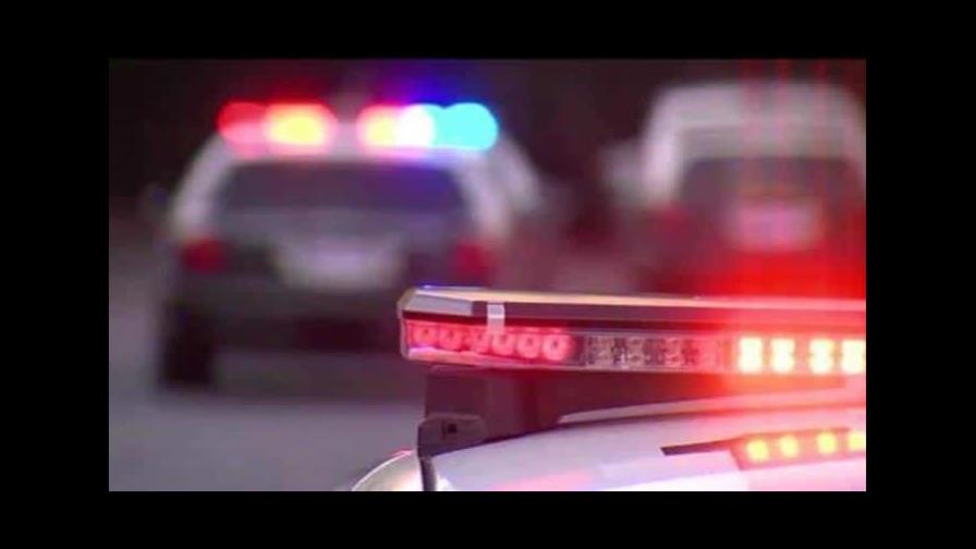 Florida: Hombre roba auto y un tren lo arroja a una casa