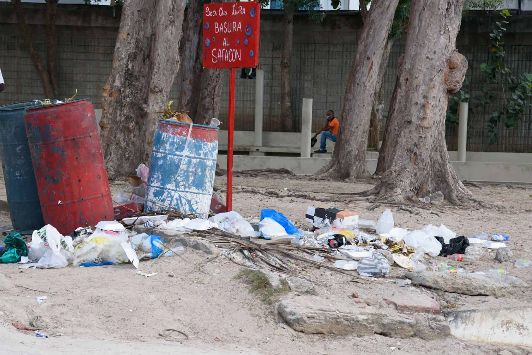 Basura en Boca Chica