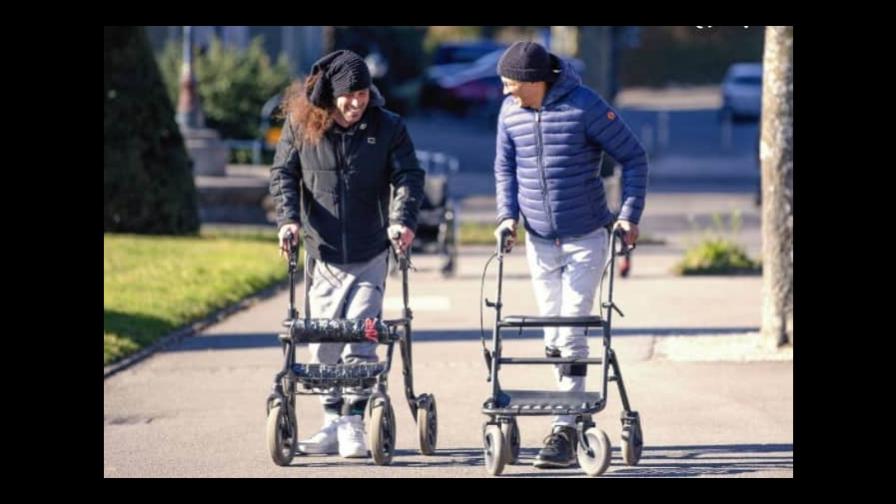 Tres parapléjicos vuelven a caminar gracias a estimulación eléctrica de la médula espinal