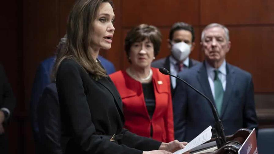 Angelina Jolie da voz en EE.UU. a las víctimas de violencia de género