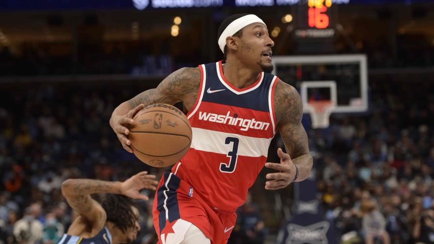 Cirugía de muñeca pone fin a campaña de Beal con Wizards