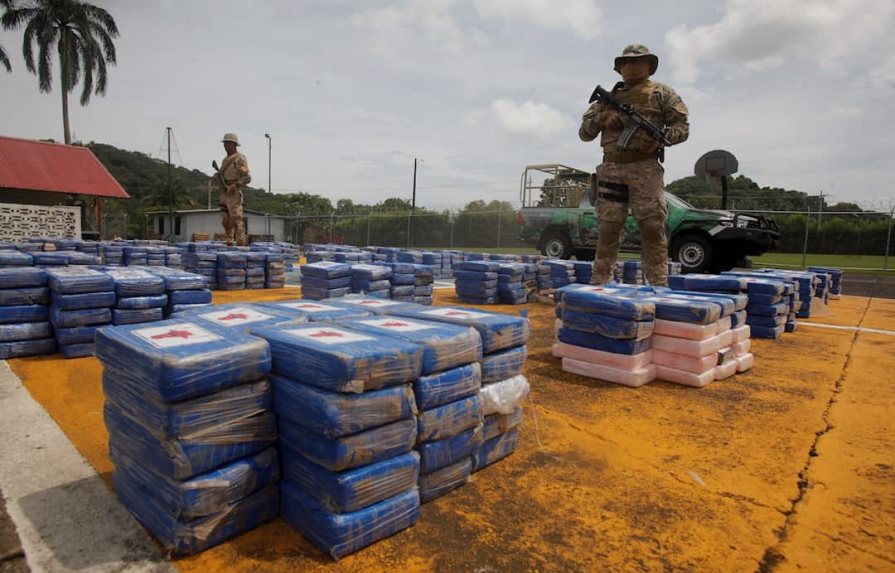 Incautan 499 paquetes de cocaína y capturan a 8 personas en Panamá