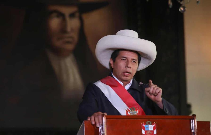 Presidente de Perú juramenta a nuevo gabinete ministerial, el cuarto en seis meses