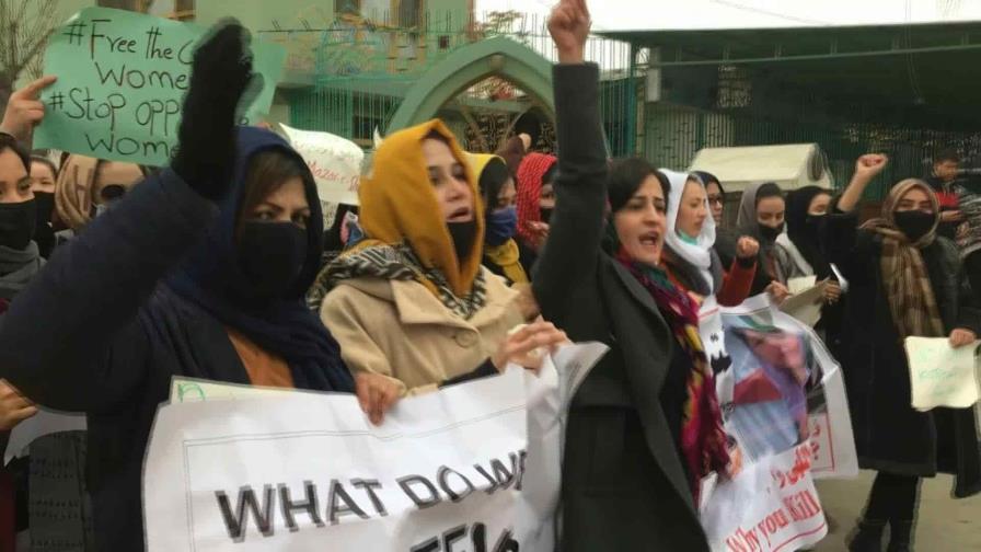 Crisis humanitaria y para la mujer tras un año de régimen talibán, según ONU