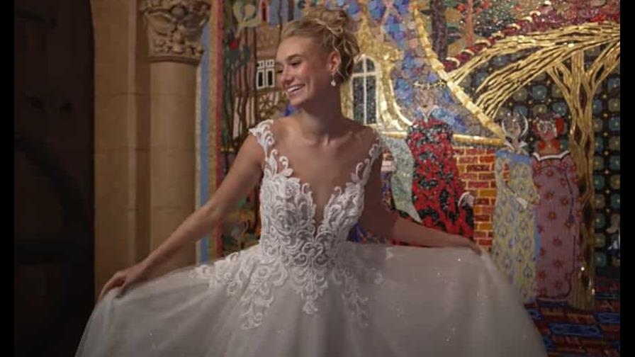 VIDEO| Disney lanza un vestido de novia en honor a los 50 años de Walt Disney World