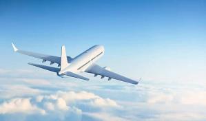 Desvían vuelo de NY a Florida por pasajero conflictivo