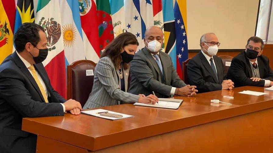 RD se suma a convenio sobre agencia espacial de la región