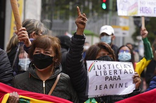 Aplazan inicio de juicio a expresidenta interina de Bolivia