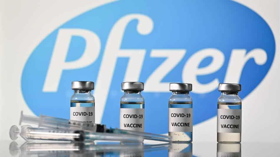 Vacunas Pfizer contra la covid son seguras para los fetos, según estudio