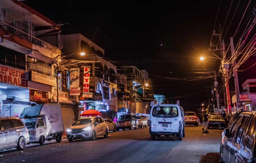 Edesur ha colocado 600 luminarias en el barrio Cristo Rey