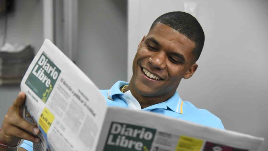 Soto aprendió a batear por la banda contraria con raqueta de tenis