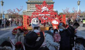 Bing Dwen Dwen, la mascota ol&iacute;mpica de Pek&iacute;n 2022 causa frenes&iacute; consumista en China