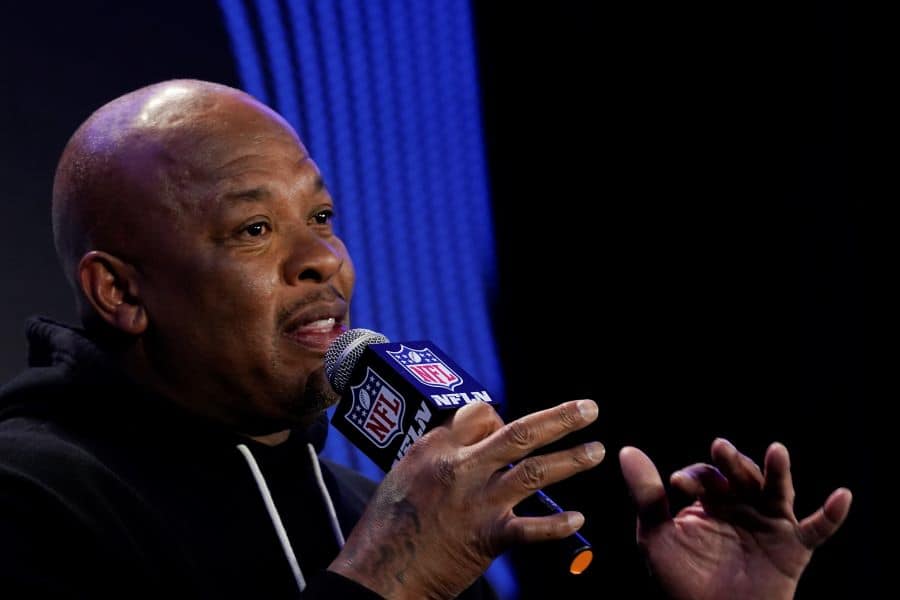 Dr. Dre participa en una conferencia de prensa sobre el espectáculo de medio tiempo del Super Bowl LVI el jueves 10 de febrero de 2022 en Los Angeles. 