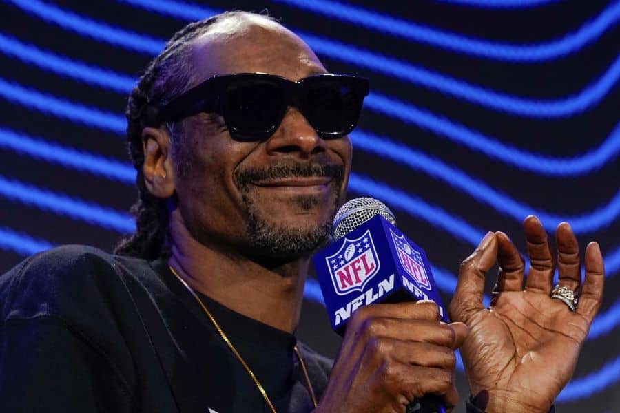 Snoop Dogg participa en una conferencia de prensa sobre el espectáculo de medio tiempo del Super Bowl LVI el jueves 10 de febrero de 2022 en Los Angeles.
