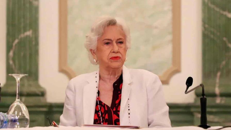 Milagros Ortiz aboga para que se cumplan normas de administración pública