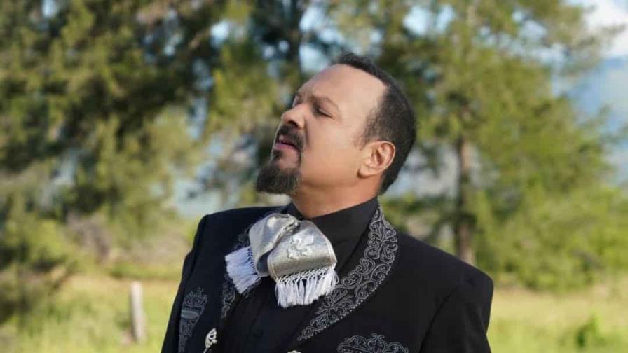 Pepe Aguilar presenta Que digan lo que digan, un adelanto de su próximo álbum Pepe Aguilar presenta Que digan lo que digan, un adelanto de su próximo álbum
