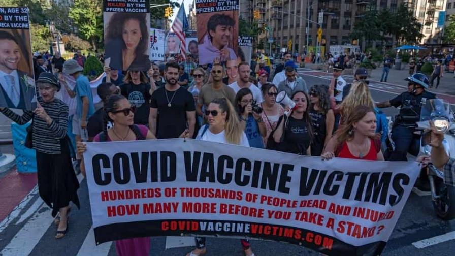 Nueva York despedirá a tres mil funcionarios por no vacunarse contra el COVID-19