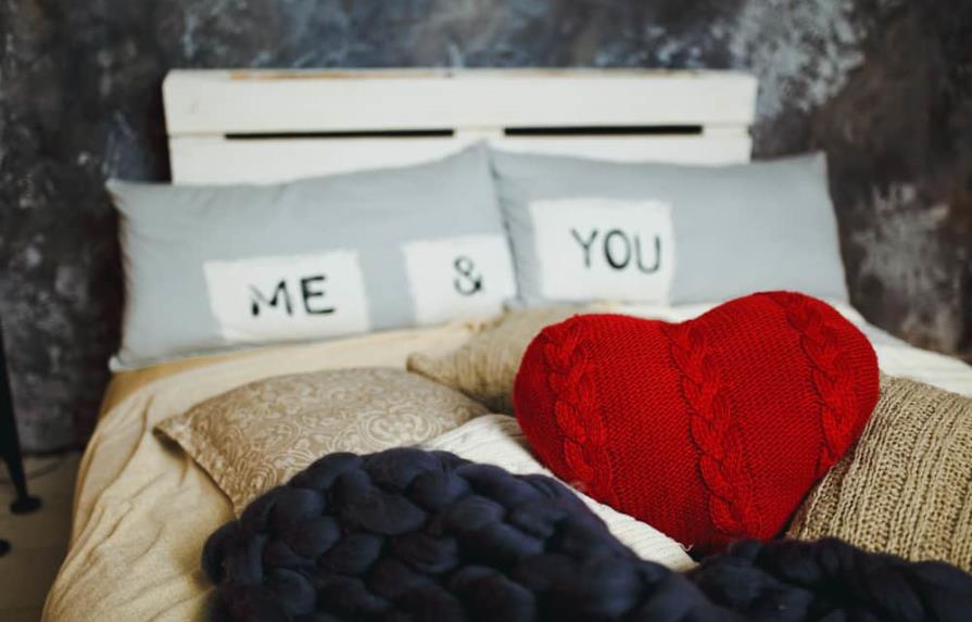 Cómo darle un aire romántico al dormitorio